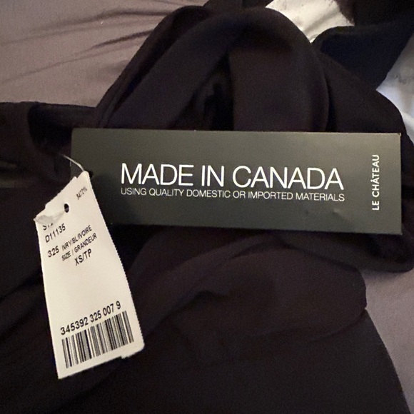 NWT dress from Le Chateau - Picture 9 of 10